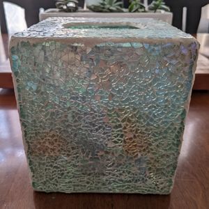 Mosaic tissue holder